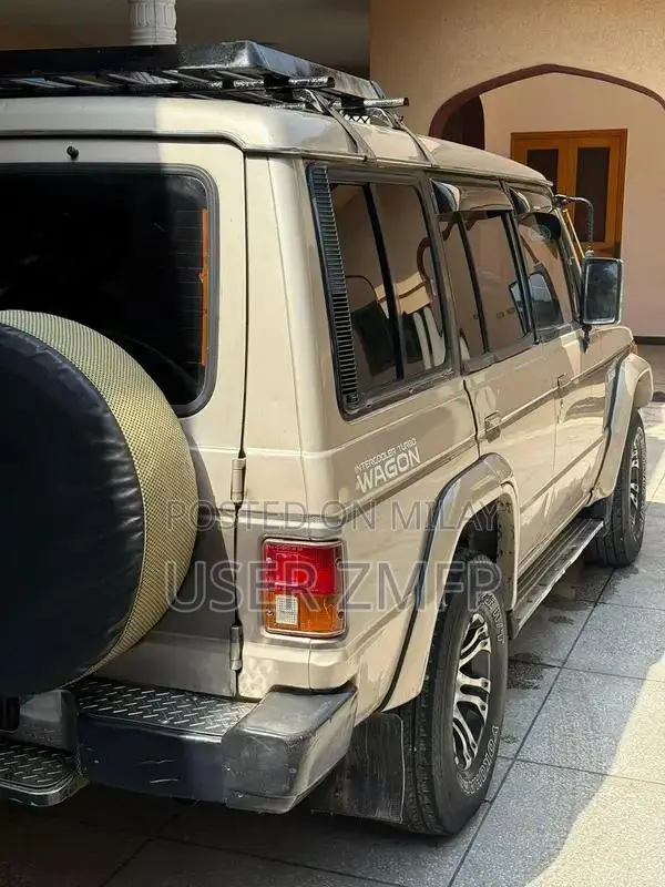 Mitsubishi Pajero 1989
