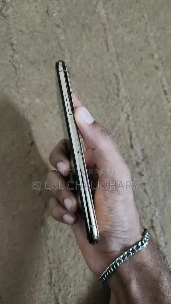 iPhone XS  PTA Approved