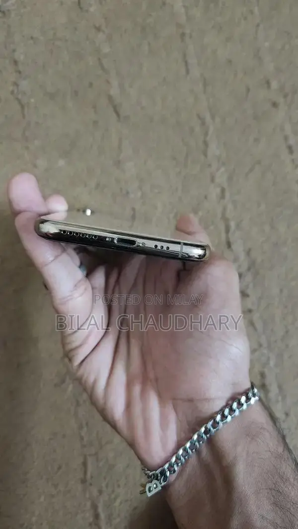 iPhone XS  PTA Approved