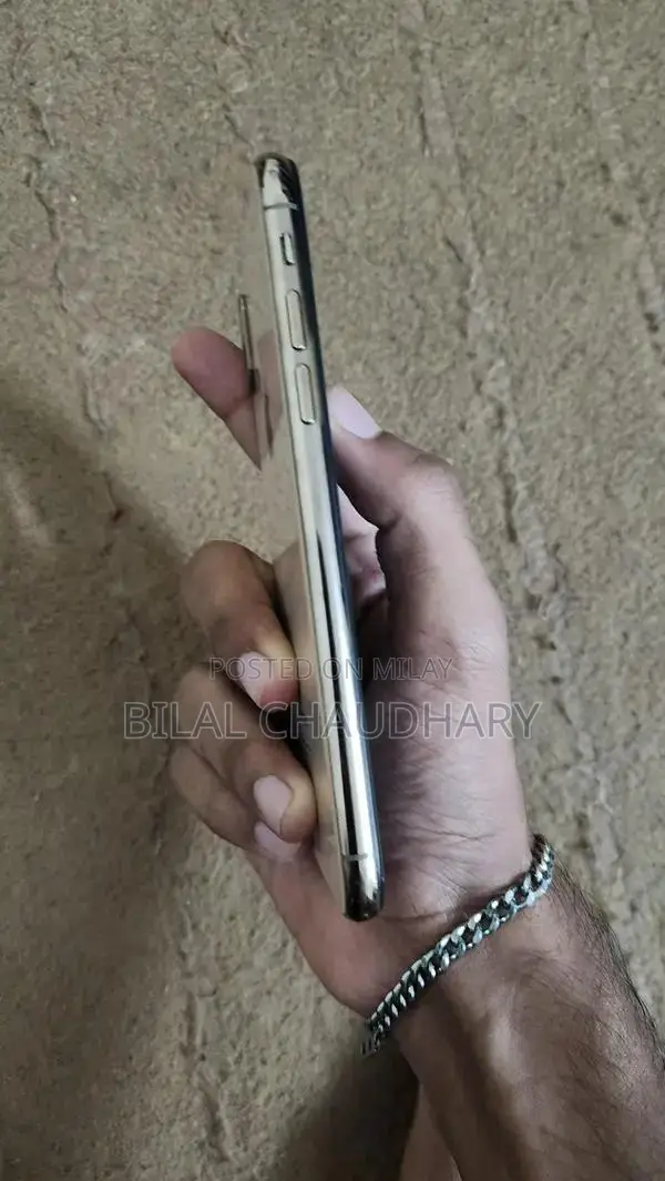 iPhone XS  PTA Approved