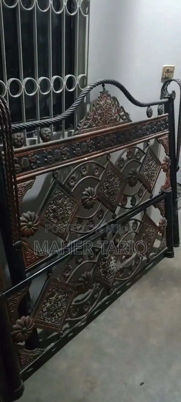 iron bed with matteresses
