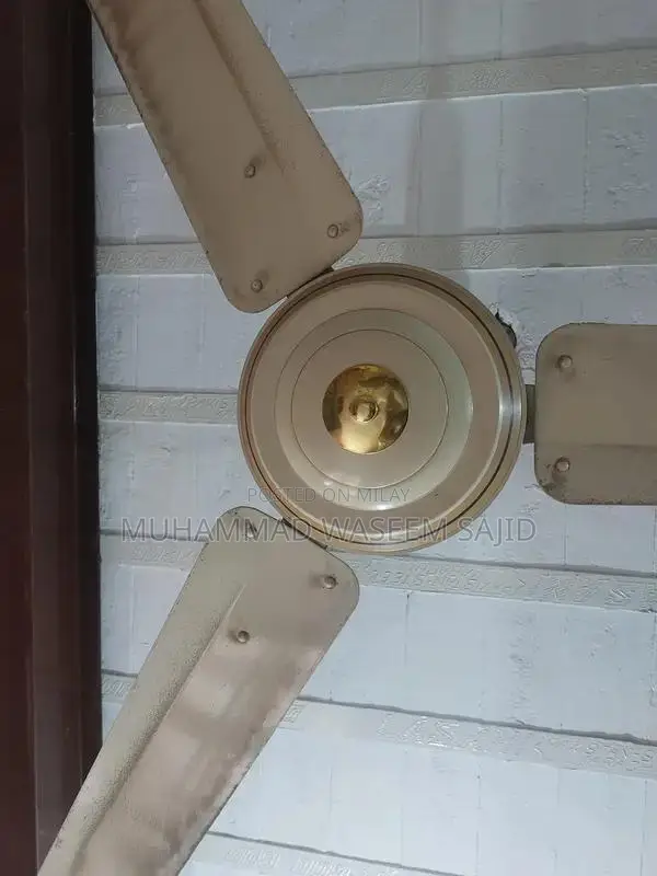 AC Ceiling Fan 10/10 Condition Running