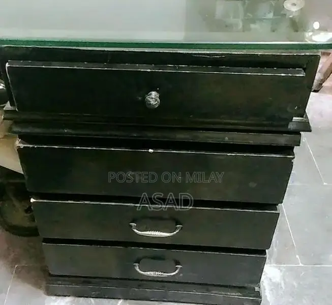 Office Table Best  Condition