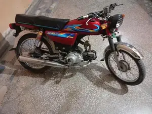 Photo - Yamaha 100cc Motorcycle - CD 70 Style Bike