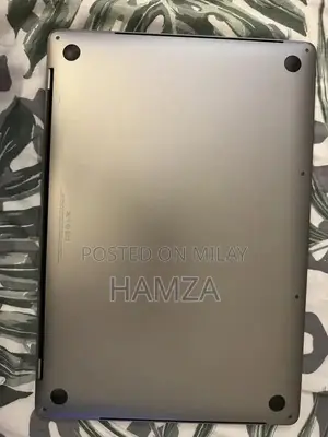 Macbook Pro 2018 15” 256gb 16gb