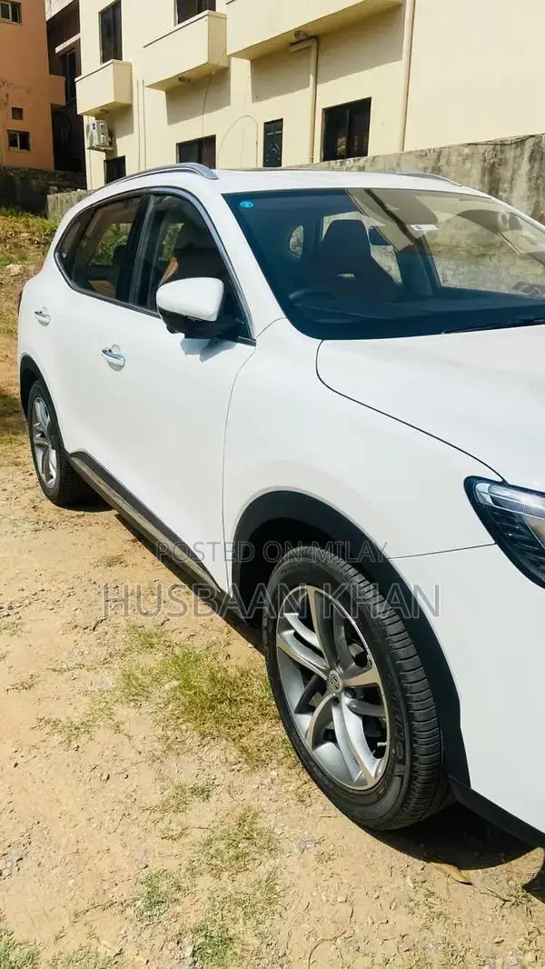 MG HS Trophy Edition 2024