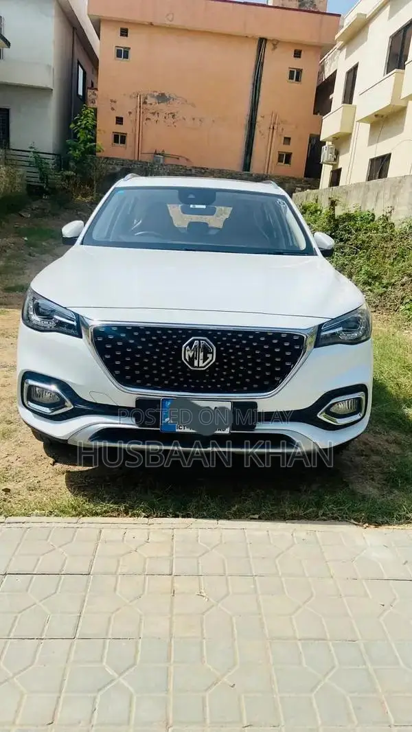 MG HS Trophy Edition 2024