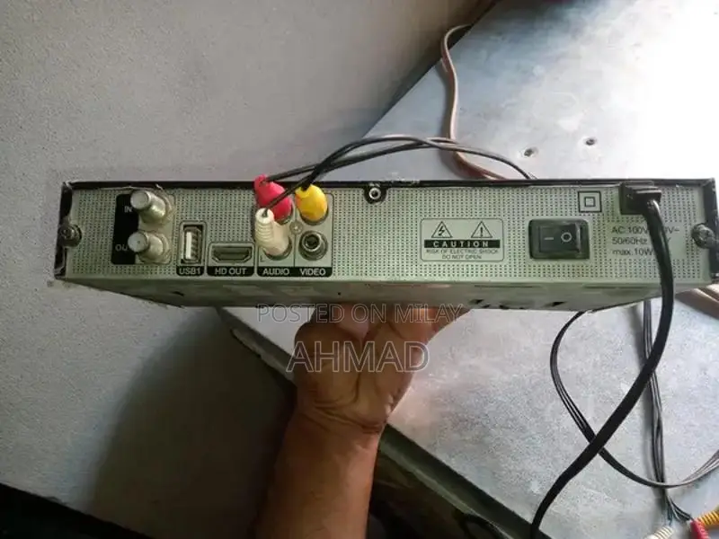 Complete Satellite Dish Receiver Set with LNBs