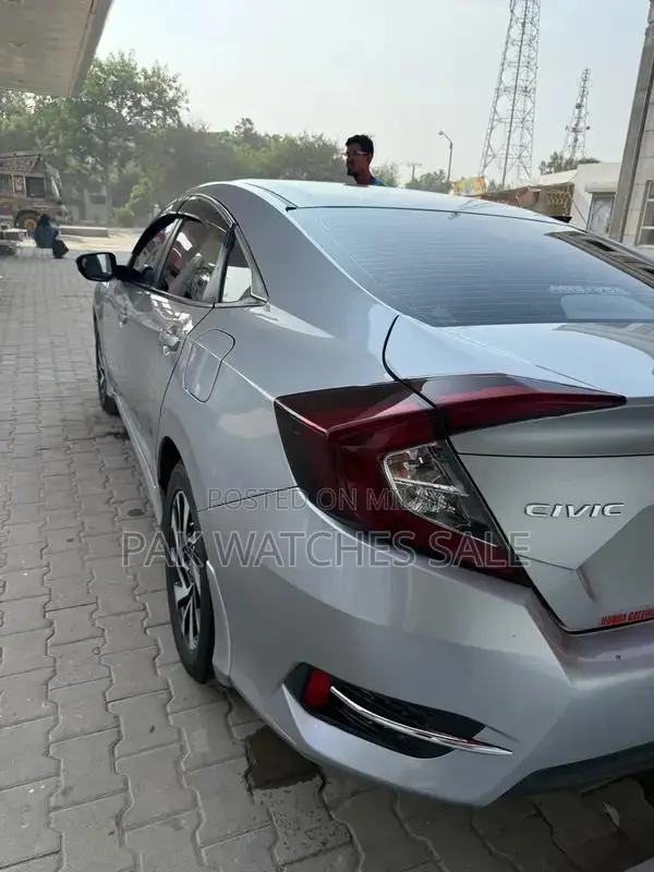 Honda Civic 1.8 Sedan Compact Car