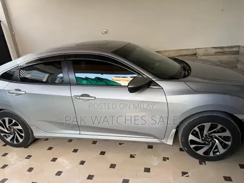 Honda Civic 1.8 Sedan Compact Car