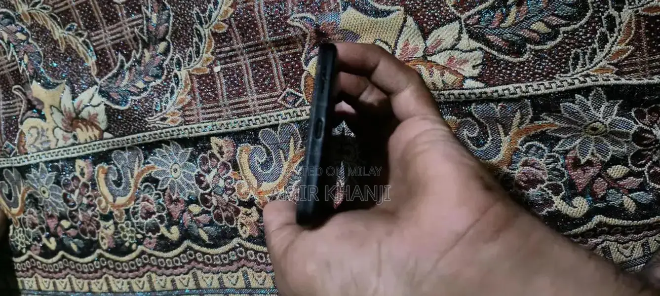Redmi K40 Smartphone with Dual SIM and Minor Back Glass Damage