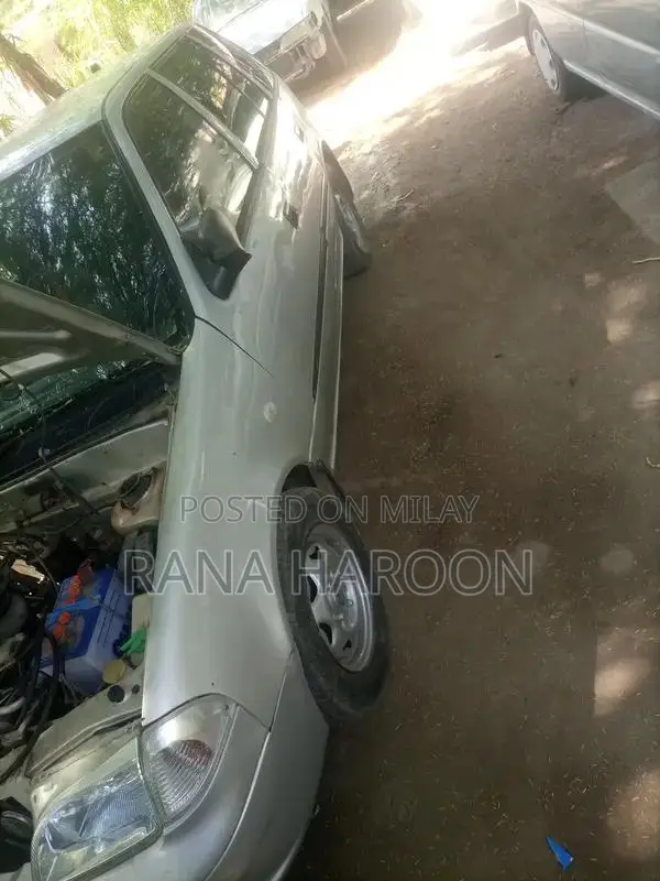 Suzuki Compact Sedan - Versatile Urban Driving Solution