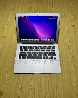 Photo - MacBook Air 2015 13.3" Intel Core i7 Laptop