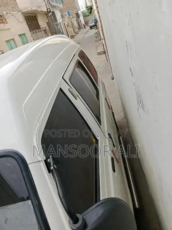 Suzuki Bolan GL 2009 CNG Sedan - Family Car with Excellent Condition