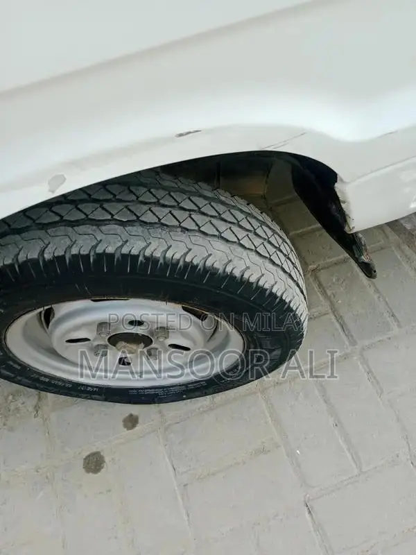 Suzuki Bolan GL 2009 CNG Sedan - Family Car with Excellent Condition