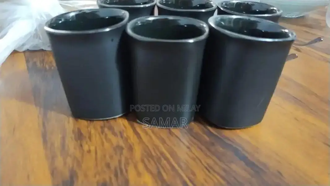 black cups