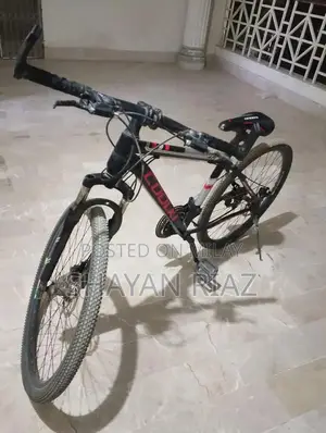 2022 Geared Bicycle in Excellent Condition
