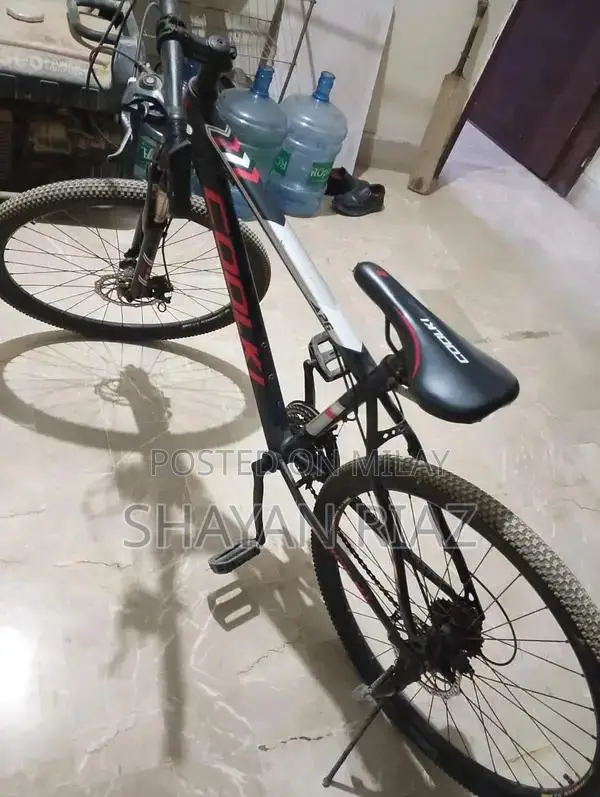 2022 Geared Bicycle in Excellent Condition
