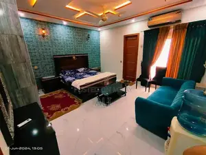 Luxurious 1 Kanal Fully Furnished House with 7 Bedrooms