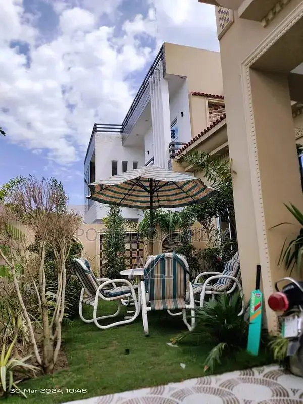 Luxurious 1 Kanal Fully Furnished House with 7 Bedrooms