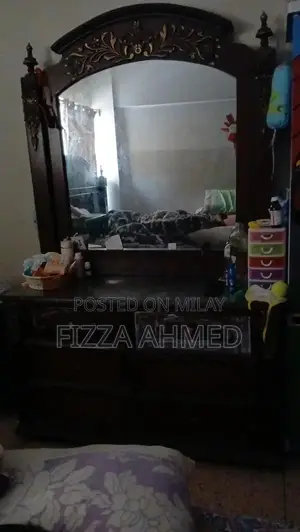 Photo - used dressing table and side tables