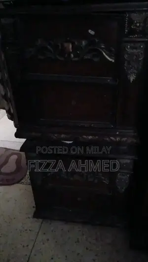 used dressing table and side tables