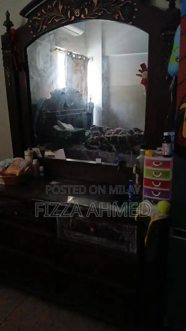 used dressing table and side tables