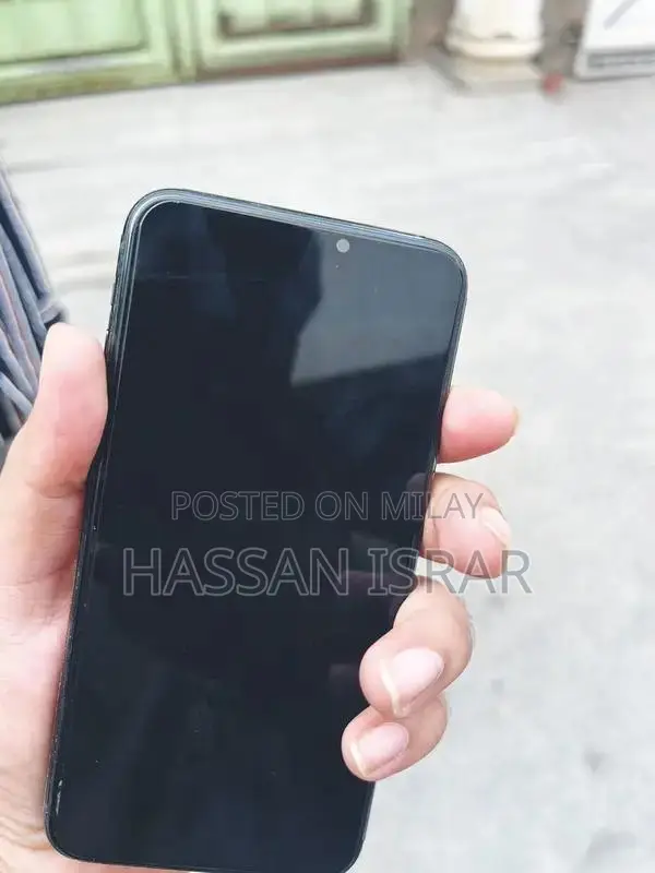 iphone 11 pŕo max 64gb