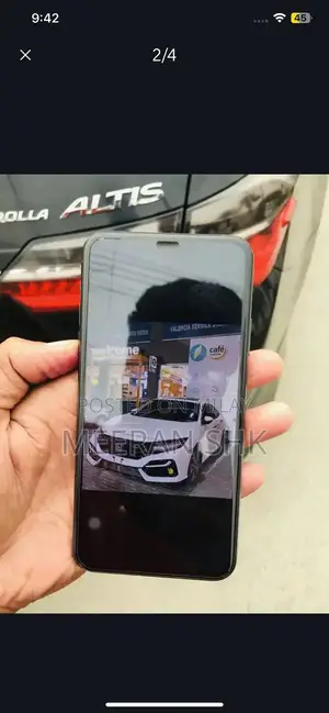 Premium Smartphone with High-Performance Features