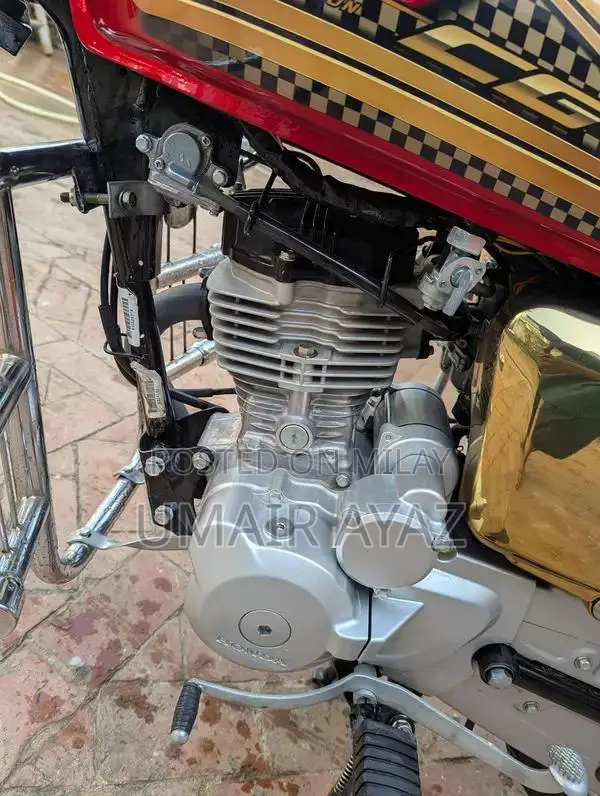 Honda CG 125 Motorcycle with Electric Start