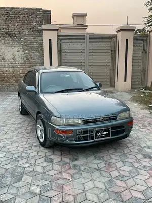 Photo - Toyota Corolla 1991