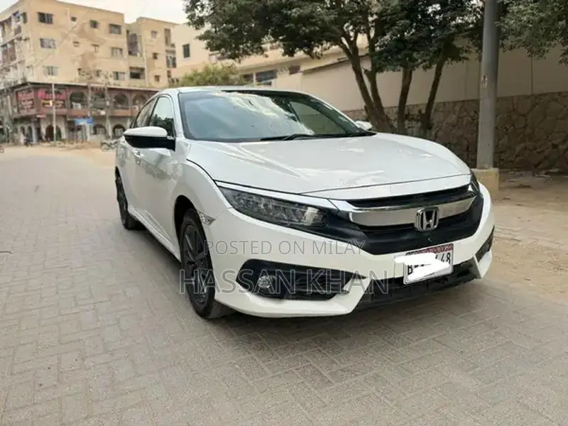 Honda Civic 1.8 IVTEC Oriel Sedan - Mint Condition