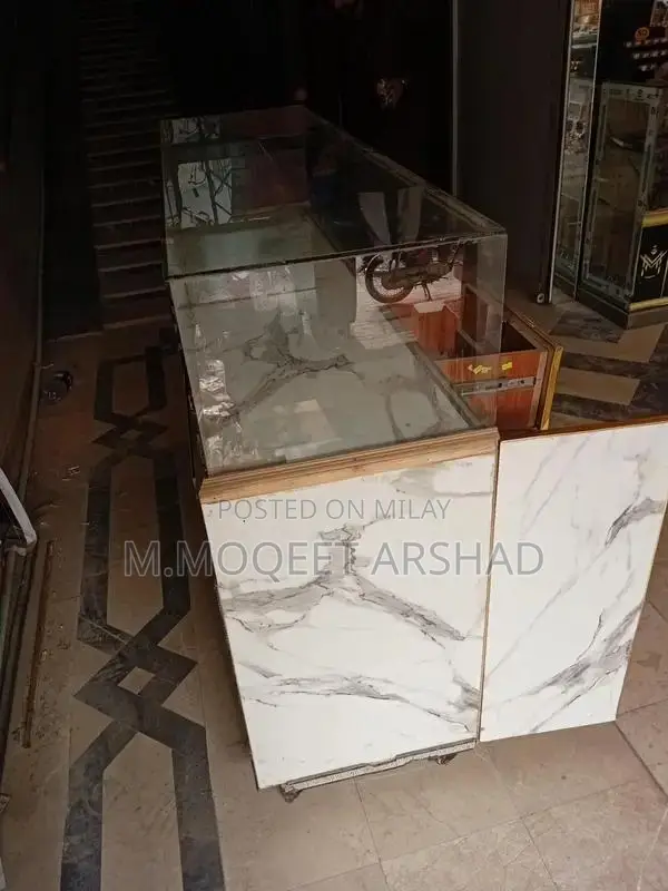 Wooden Jewelry Counter Display with Wheels and Mirror