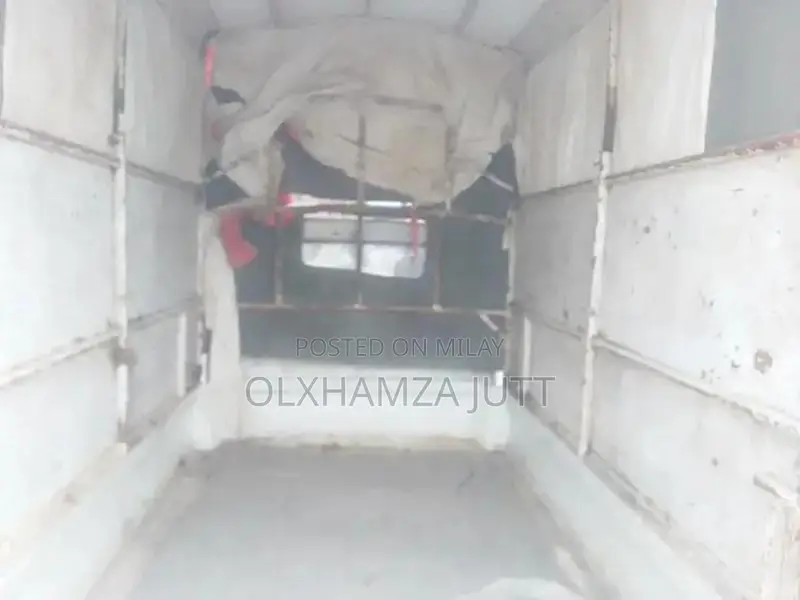 Suzuki Pickup Truck - Reliable Vehicle in Good Condition