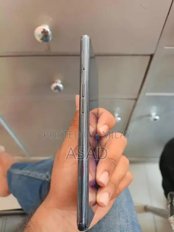 Premium Oppo Smartphone with 4GB RAM and 128GB Storage