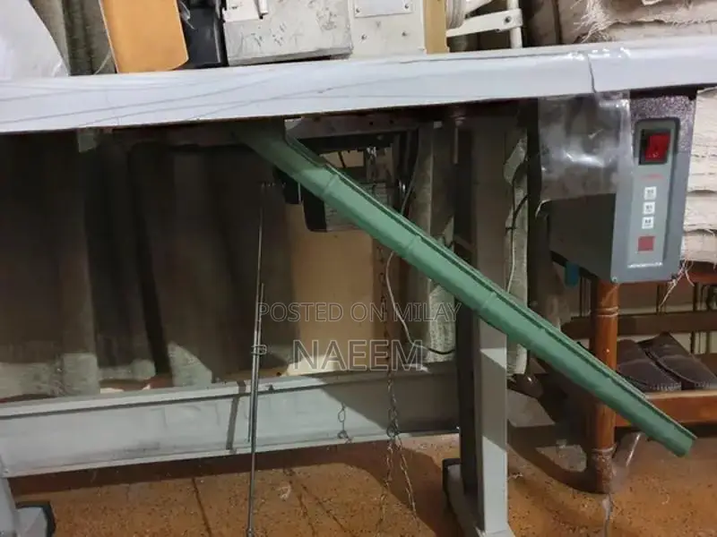 Overlock Machines Direct drive & 5 thread with servo moter