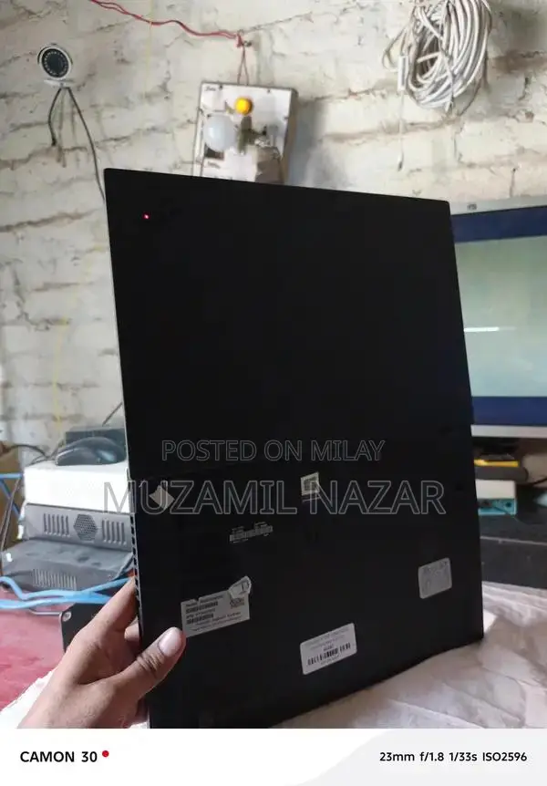 x1 carbon core i7  8665U