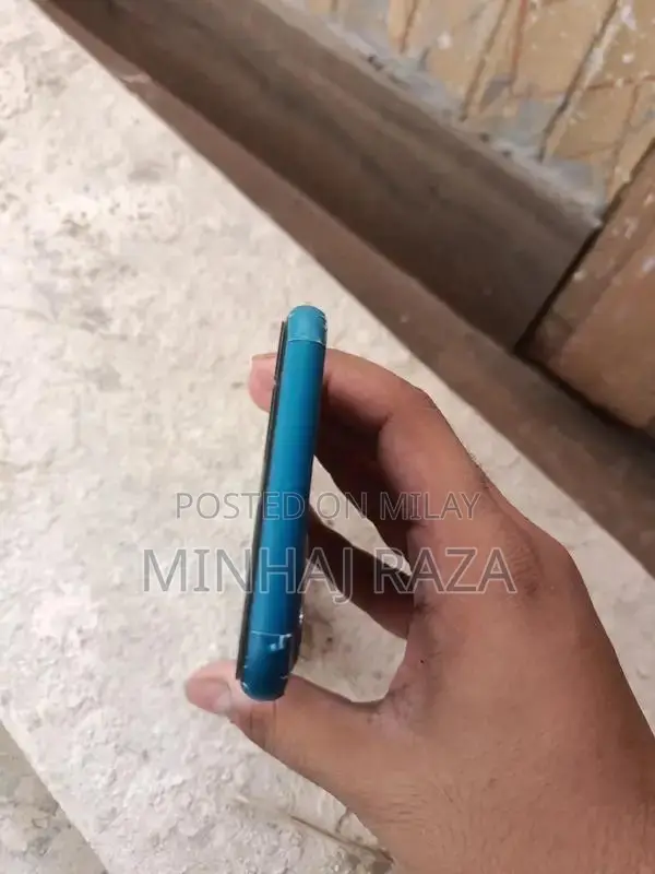 iPhone 11–128GB–Factory Unlocked–Purple