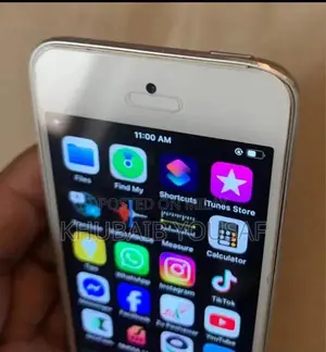 iPod Touch 7th Generation 32GB Portable Media Player