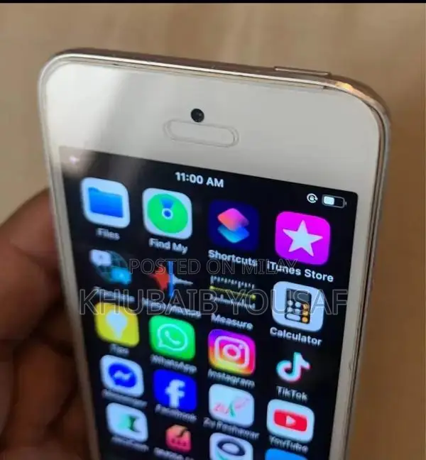 iPod Touch 7th Generation 32GB Portable Media Player