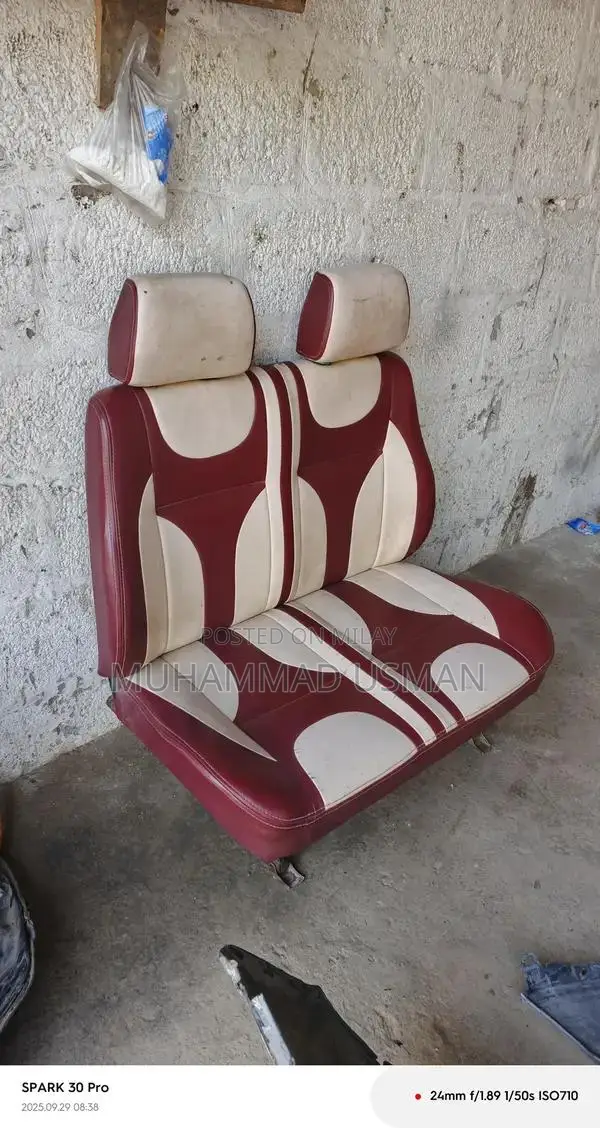 2 seater seat good condition