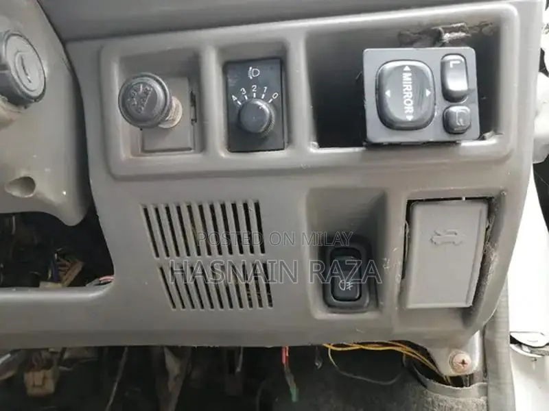 2006 Suzuki Mehran VXR Compact Family Car