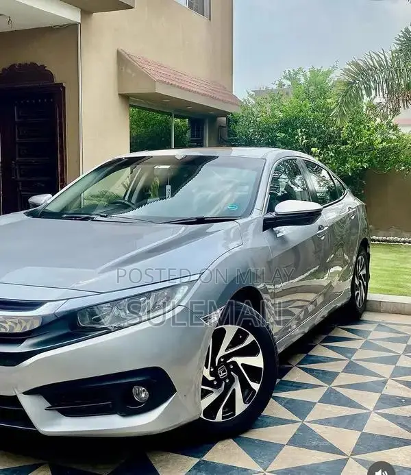 2017 Honda Civic Oriel - Low Mileage Pristine Condition Sedan