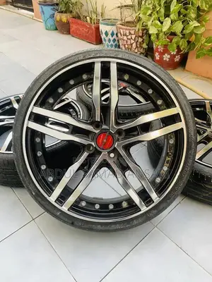 17inch Japanese alloy rims with tyres
