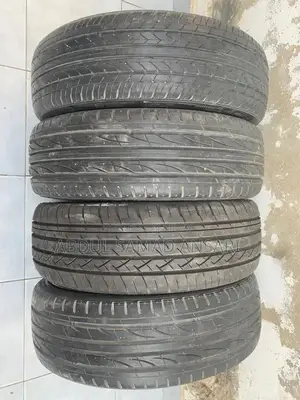 17inch Japanese alloy rims with tyres