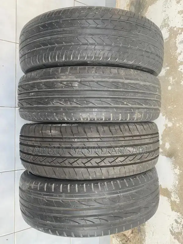 17inch Japanese alloy rims with tyres