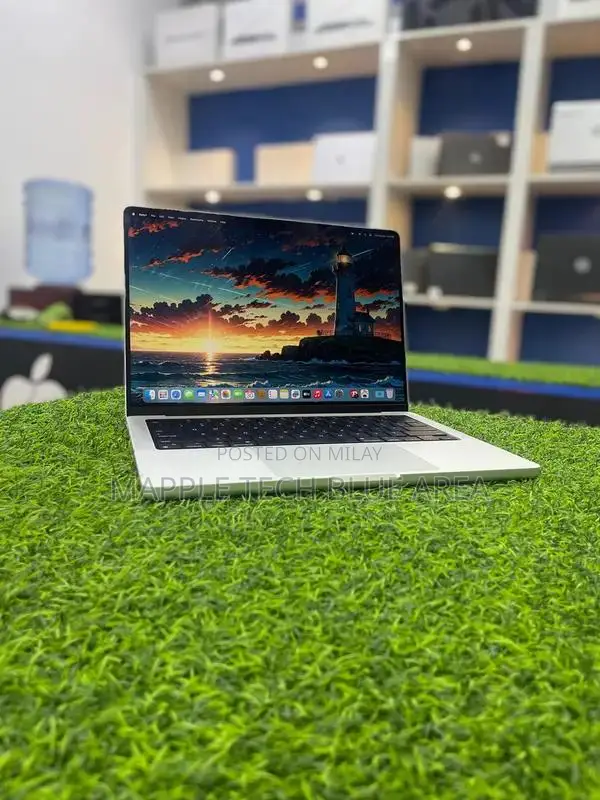 Apple MacBook Pro 14" M1 Pro 2021 High-Performance Laptop