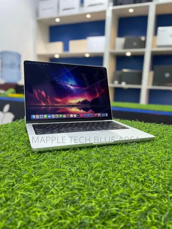 Apple MacBook Pro 14" M1 Pro 2021 High-Performance Laptop