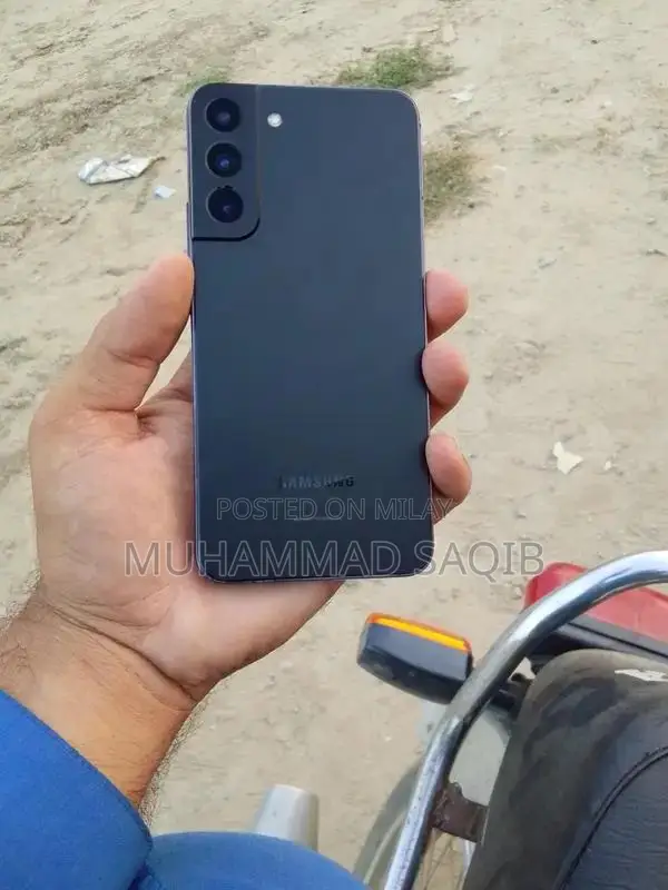 Samsung Galaxy S22 plus