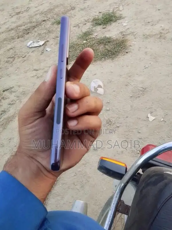 Samsung Galaxy S22 plus